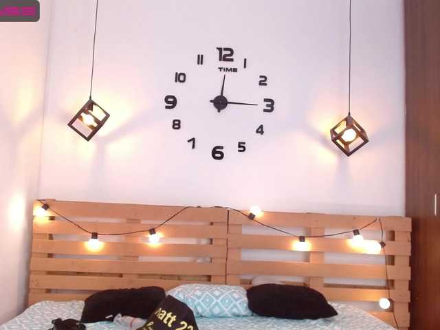 Live sex webcam photo for Mathias-69 #275681248