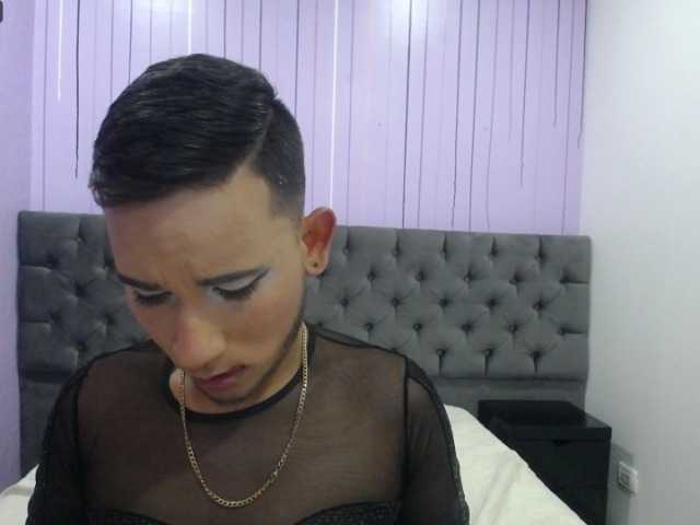 Live sex webcam photo for Matiasbetancur #277364500