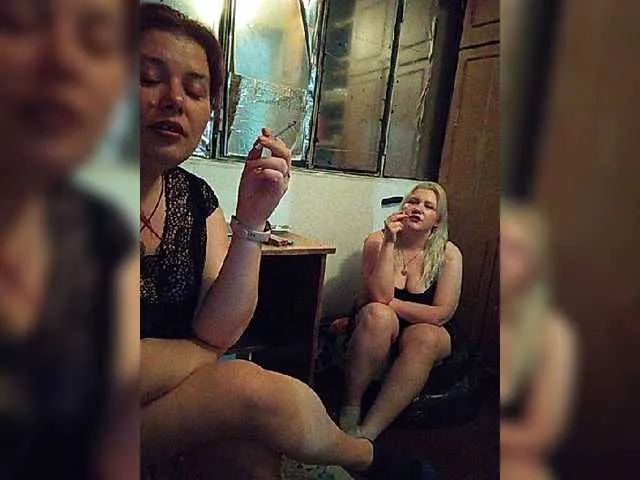 Live sex webcam photo for Matreshka66 #273666377