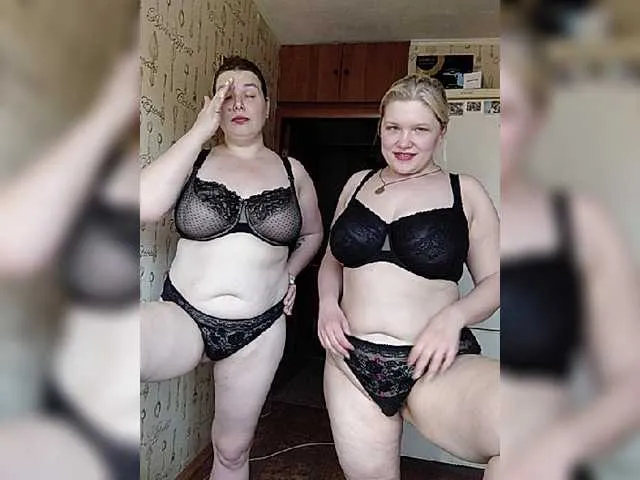 Live sex webcam photo for Matreshka66 #274053974