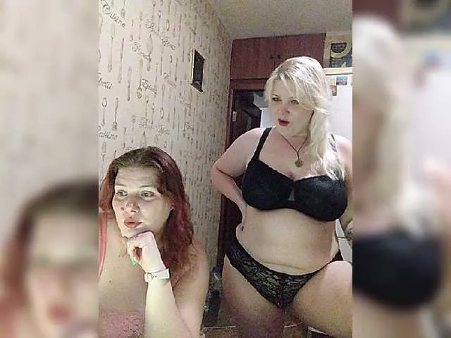 Live sex webcam photo for Matreshka66 #274095943