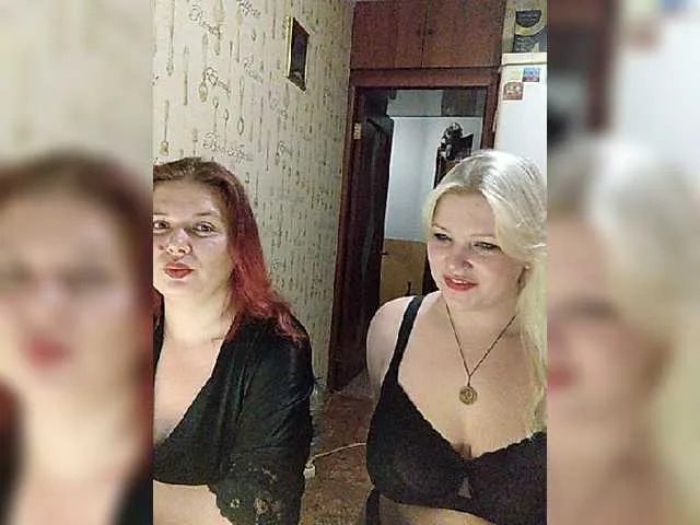 Live sex webcam photo for Matreshka66 #274117213