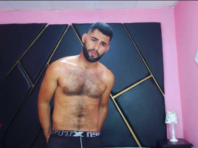 Live sex webcam photo for MattewRey #277897974