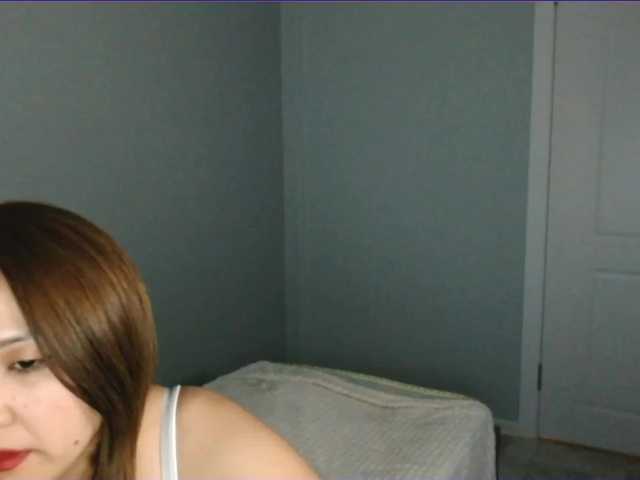 Live sex webcam photo for MattiKuon #274344521