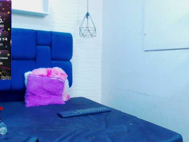 Live sex webcam photo for MatureBigBody #277383863