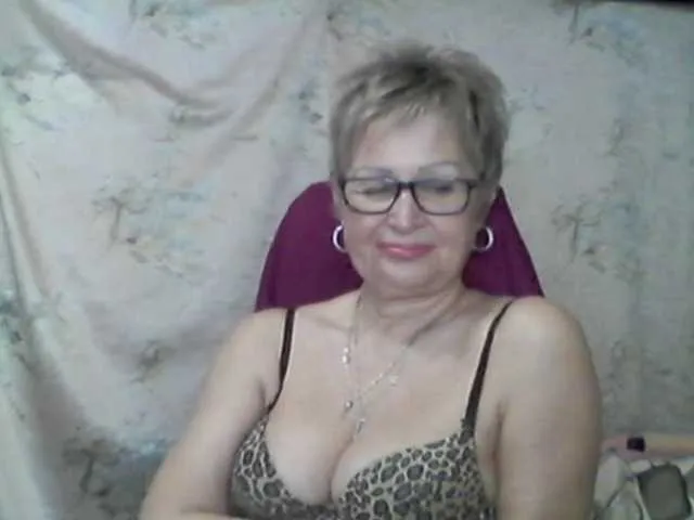 Live sex webcam photo for MatureLissa #290494724