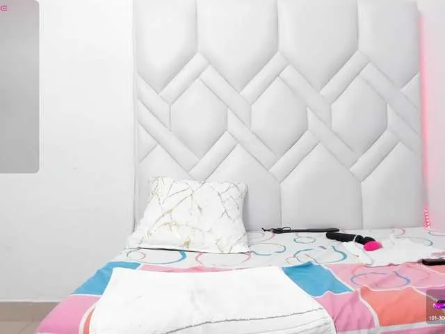 Live sex webcam photo for MatureNewbie #291937232