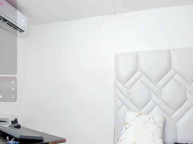 Live sex webcam photo for MatureNewbie #291970751