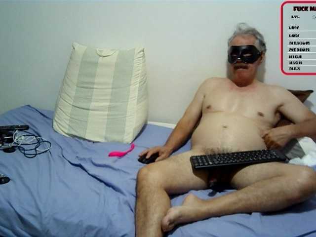 Live sex webcam photo for MatureWild #272443386