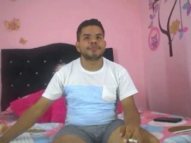 Live sex webcam photo for Matureboygay #275469745