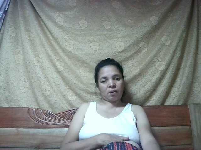 Live sex webcam photo for Maturewoman2 #277848586