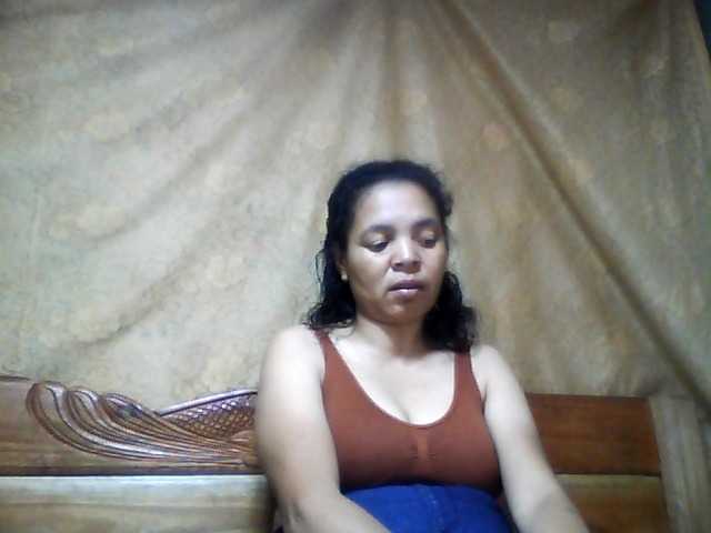 Live sex webcam photo for Maturewoman2 #277859965