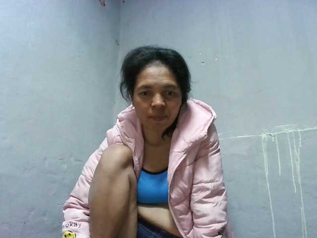 Live sex webcam photo for Maturewoman2 #277986752