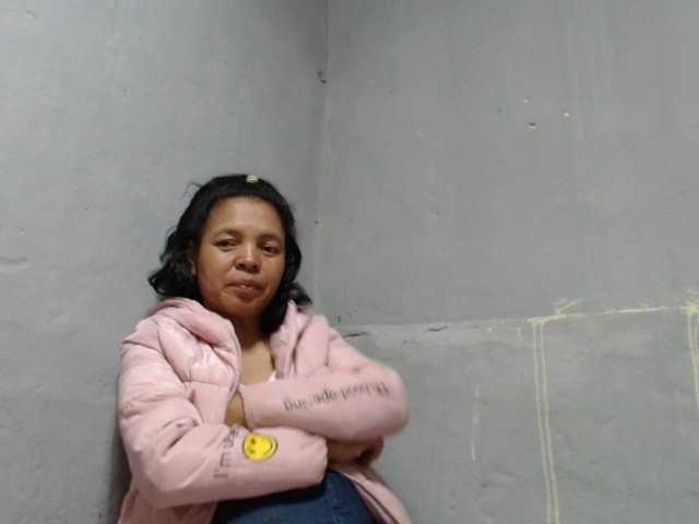 Live sex webcam photo for Maturewoman2 #278005615