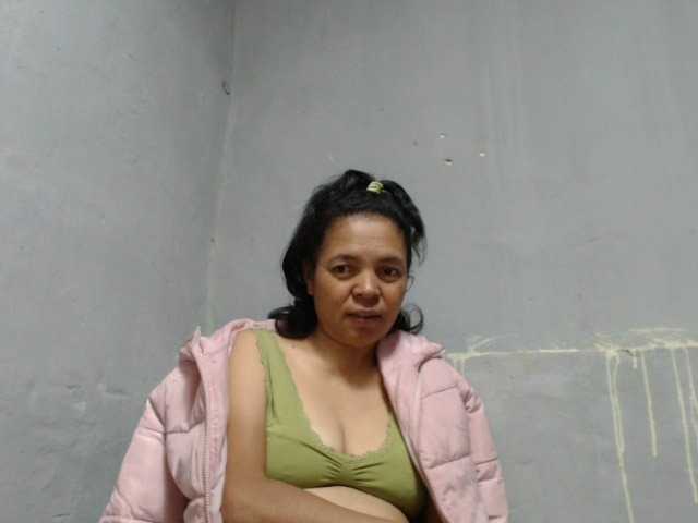 Live sex webcam photo for Maturewoman2 #278009252