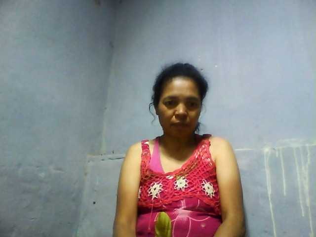 Live sex webcam photo for Maturewoman2 #278041811