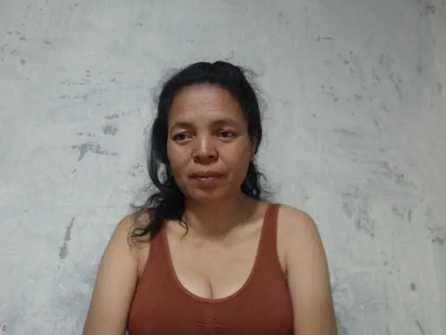 Live sex webcam photo for Maturewoman2 #287182892