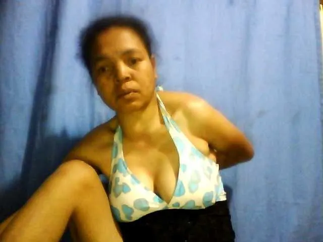 Live sex webcam photo for Maturewoman2 #289365810