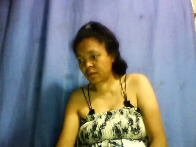 Live sex webcam photo for Maturewoman2 #289442844