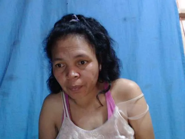 Live sex webcam photo for Maturewoman2 #289586744