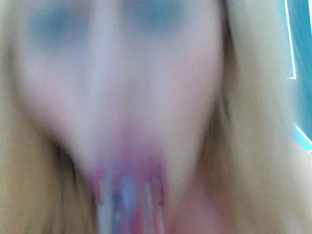 Live sex webcam photo for Matureyeyee #273354954