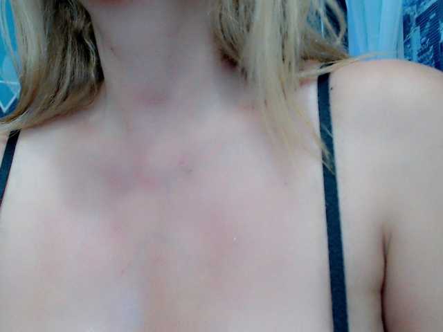 Live sex webcam photo for Matureyeyee #273378398