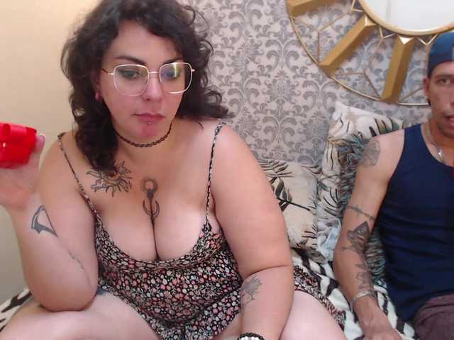 Live sex webcam photo for MauAndNatalia #274112586