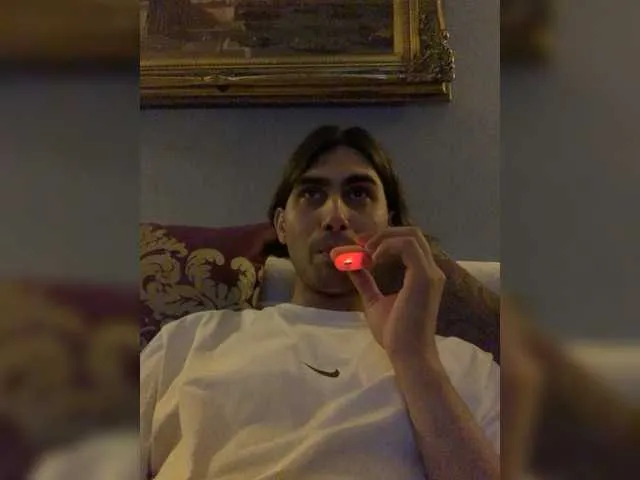 Live sex webcam photo for Max-lion #276235891