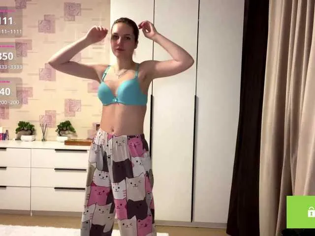 Live sex webcam photo for MaxieDungy #293260739