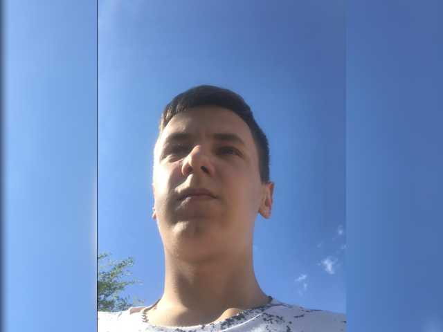 Live sex webcam photo for MaximBuev2 #273675614