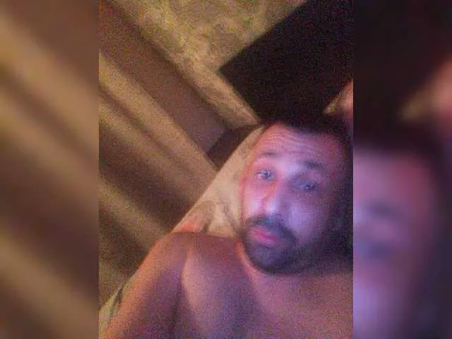 Live sex webcam photo for MaximGAD #277712489