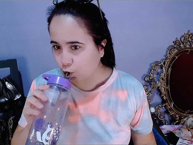 Live sex webcam photo for Maxlayla #276703533