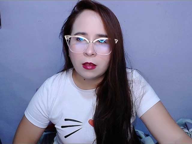 Live sex webcam photo for Maxlayla #278005191