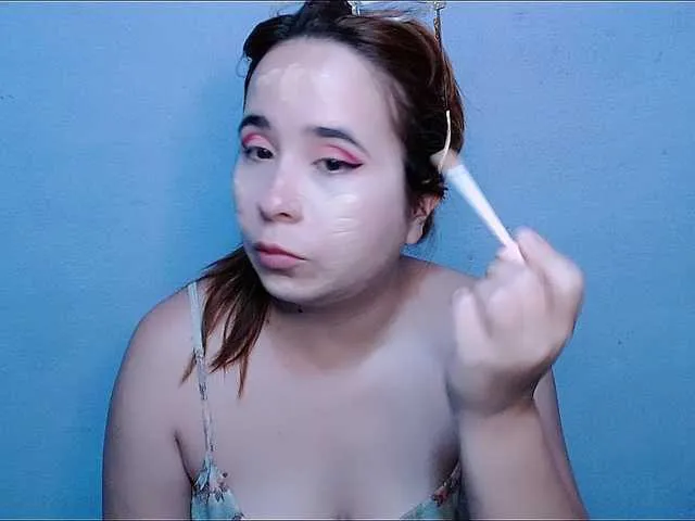 Live sex webcam photo for Maxlayla #290997421