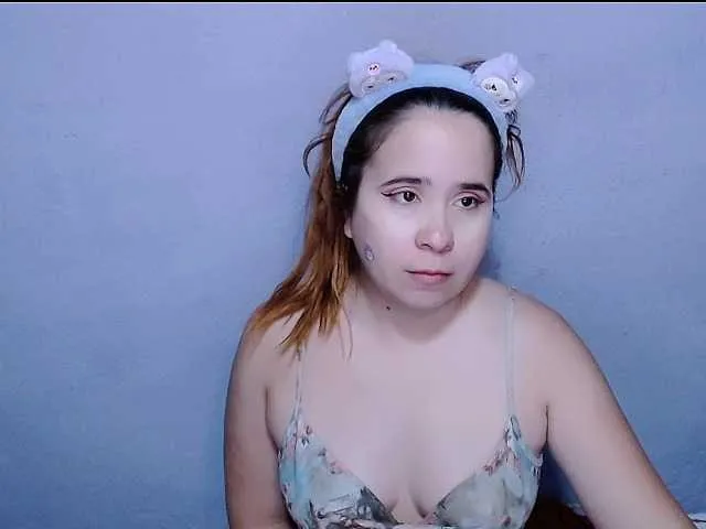 Live sex webcam photo for Maxlayla #292370244