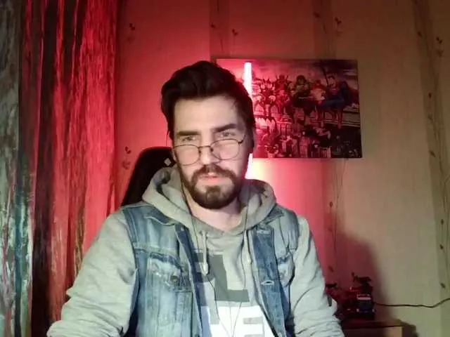 Live sex webcam photo for MaxmarkArt #290514434