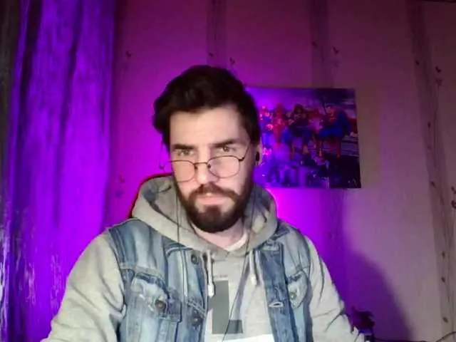 Live sex webcam photo for MaxmarkArt #290583520