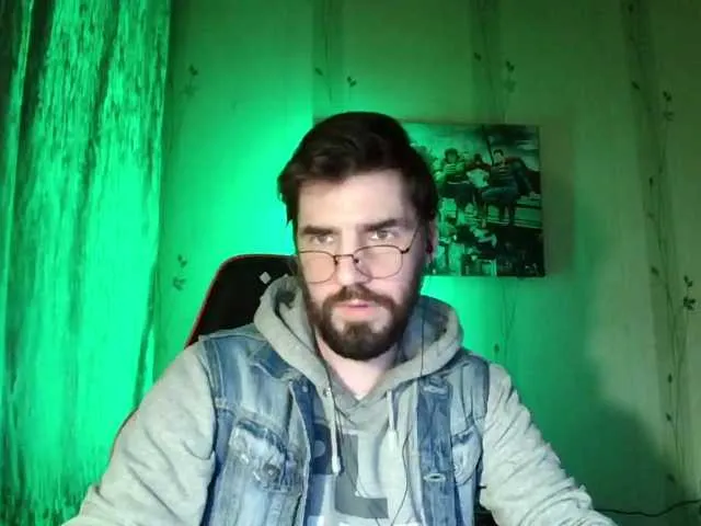 Live sex webcam photo for MaxmarkArt #290590174