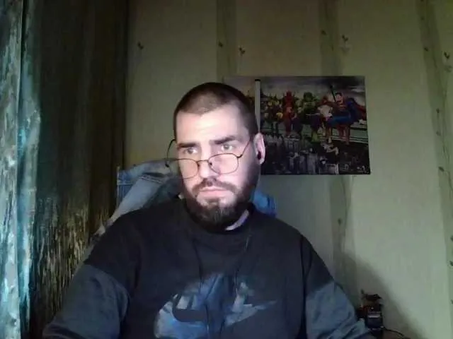 Live sex webcam photo for MaxmarkArt #290890030