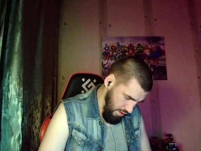 Live sex webcam photo for MaxmarkArt #290921089