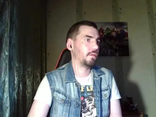 Live sex webcam photo for MaxmarkArt #290959907