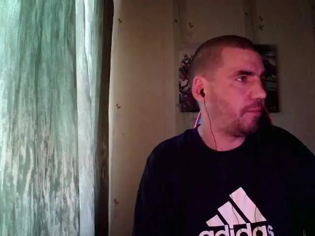 Live sex webcam photo for MaxmarkArt #291634376