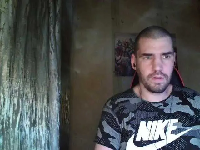 Live sex webcam photo for MaxmarkArt #291664219