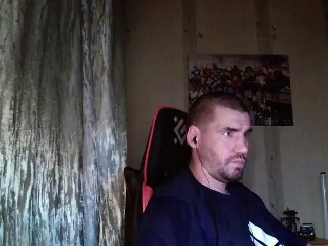 Live sex webcam photo for MaxmarkArt #291670960