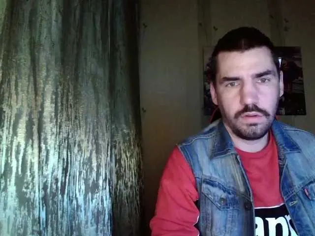 Live sex webcam photo for MaxmarkArt #291975114