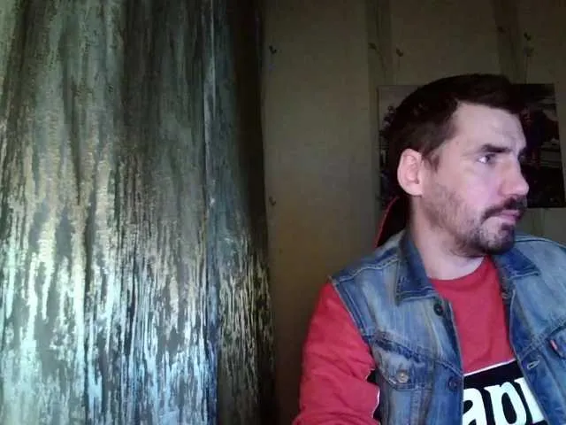 Live sex webcam photo for MaxmarkArt #291988547