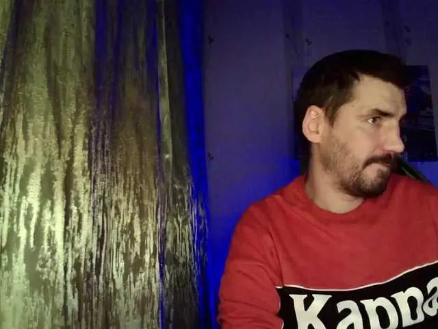 Live sex webcam photo for MaxmarkArt #291990492