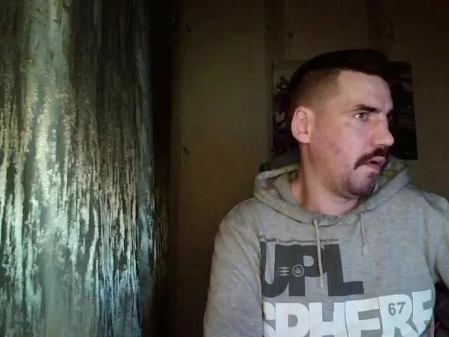 Live sex webcam photo for MaxmarkArt #292035749