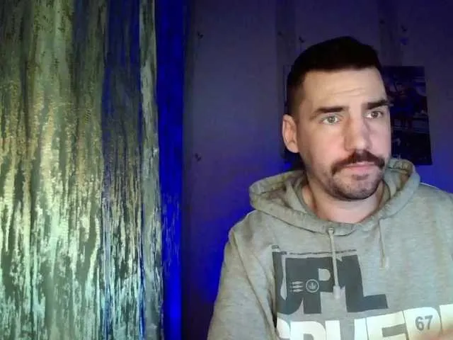 Live sex webcam photo for MaxmarkArt #292049832