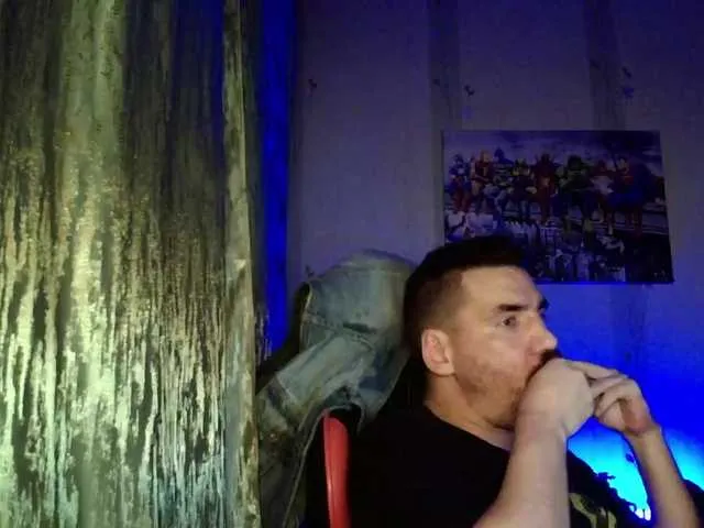 Live sex webcam photo for MaxmarkArt #292068532